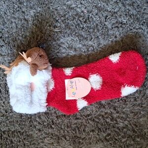 NWT Legale reindeer slipper socks